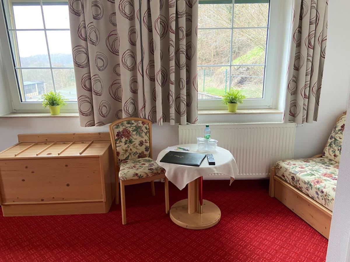 Muldenschlosschen Hotel Lunzenau Eksteriør billede